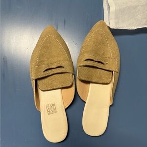 Dream Pairs Tan Suede Mules